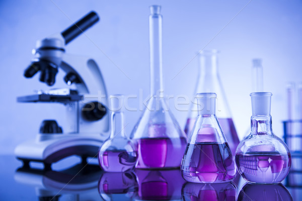 Laborator muncă loc microscop sticlarie educaţie Imagine de stoc © JanPietruszka
