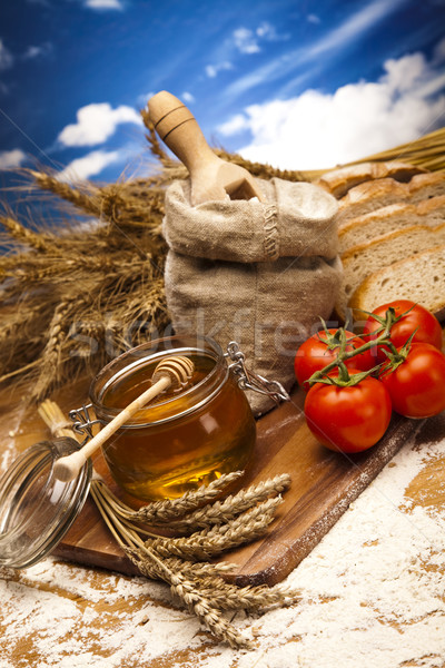 Választék teljes kiőrlésű kenyér étel háttér kenyér vacsora Stock fotó © JanPietruszka