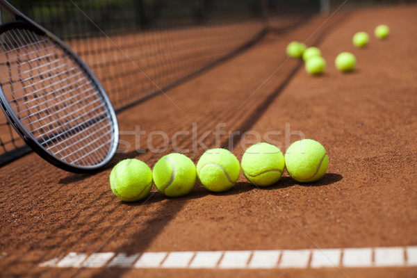 Teniszütő golyók bíróság háttér sportok Föld Stock fotó © JanPietruszka