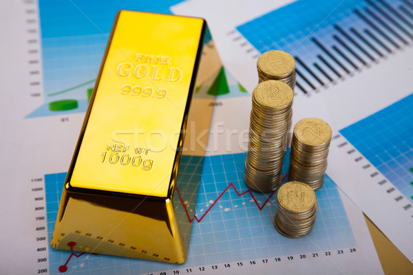 Boglya aranyrúd pénzügyi pénz fém bank Stock fotó © JanPietruszka