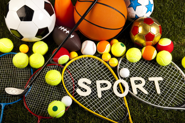 商业照片: 体育器材    草    自然    运动    足球 / sports