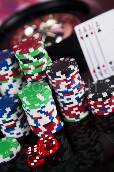 Foto d'archivio: Giocare · roulette · casino · poker · chips · divertimento