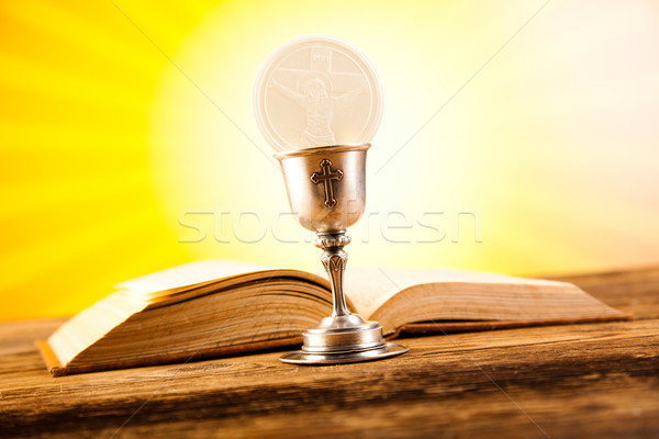 Foto stock: Primeira · comunhão · brilhante · livro · jesus · igreja · bíblia