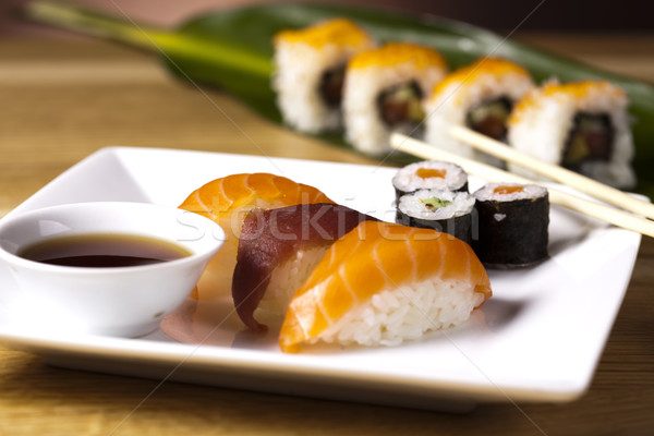 Tradizionale cibo giapponese sushi pesce mare ristorante Foto d'archivio © JanPietruszka