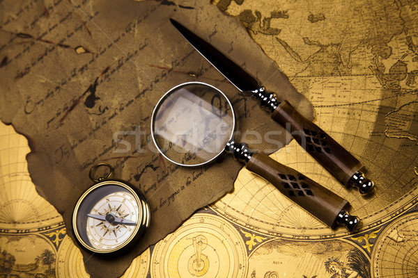 Сток-фото: компас · старой · бумаги · бумаги · карта · фон · путешествия