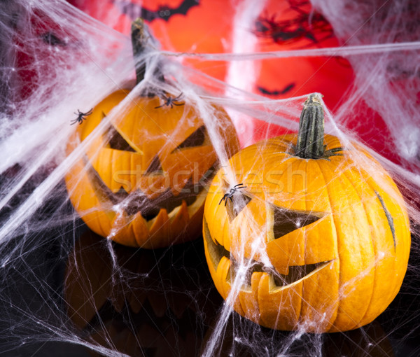 [[stock_photo]]: Halloween · web · yeux · fond · orange · espace