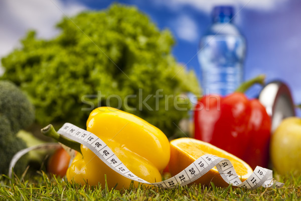 商業照片: 健身 · 食品 · 綠草 · 健康 · 行使 · 能源