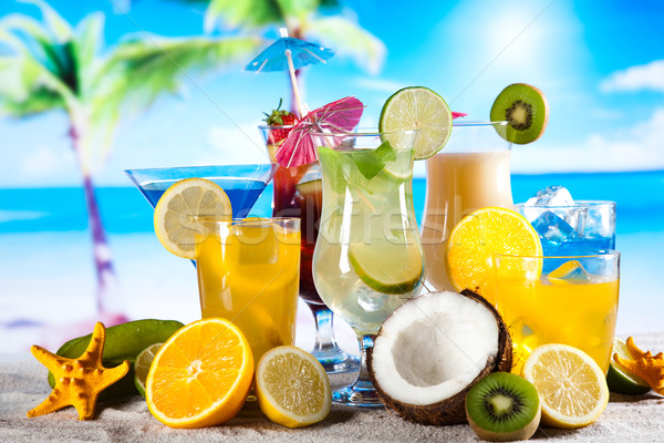 Foto stock: álcool · bebidas · conjunto · frutas · comida · laranja