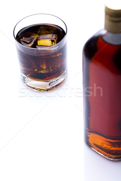 Whisky botella alcohol líquido amarillo objeto Foto stock © JanPietruszka
