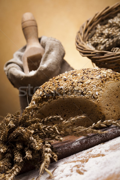 Választék teljes kiőrlésű kenyér hagyományos kenyér étel háttér Stock fotó © JanPietruszka