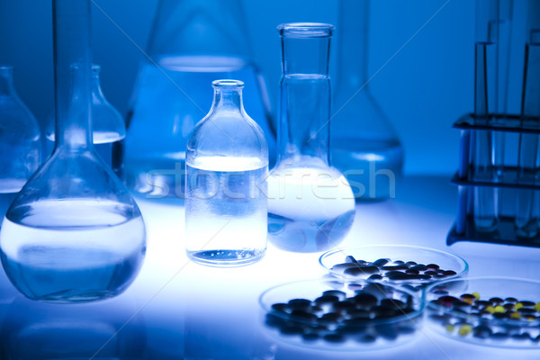 Chemische laboratorium glaswerk uitrusting plaats wetenschappelijk onderzoek Stockfoto © JanPietruszka