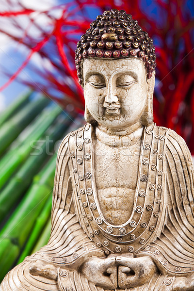 Natura moarta Buddha statuie bambus soare fum Imagine de stoc © JanPietruszka