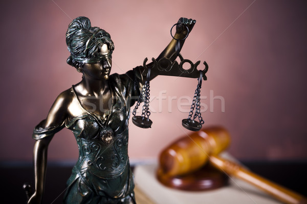 Balanta justiţie drept studio femeie cer Imagine de stoc © JanPietruszka