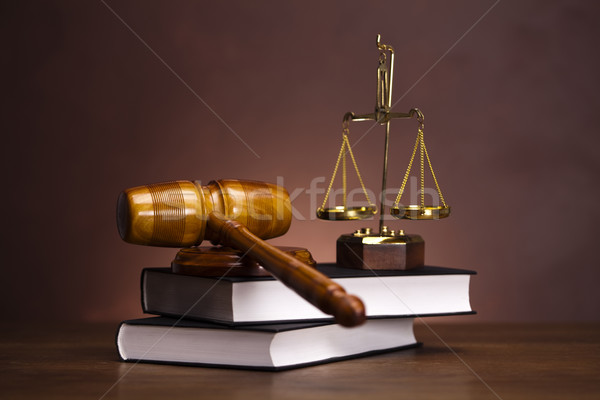 Foto stock: Ley · juez · justicia · estudio · madera · martillo