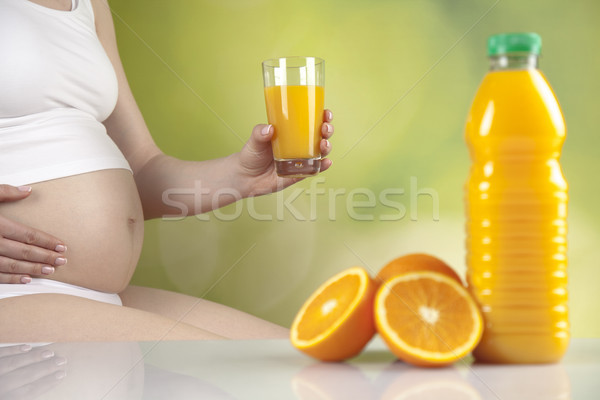 Terhesség sport fitnessz egészséges életmód terhes nő gyümölcs Stock fotó © JanPietruszka