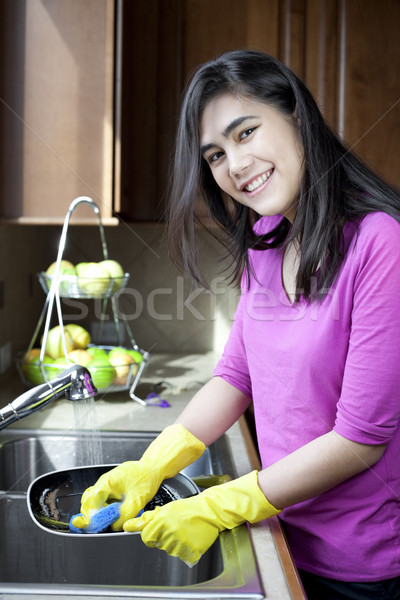 Stockfoto: Tienermeisje · afwas · gelukkig · water · kind