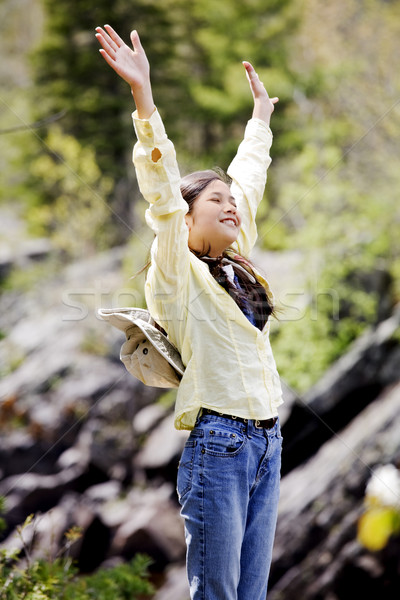 [[stock_photo]]: Fille · mains · éloges · extérieur · été · Rock