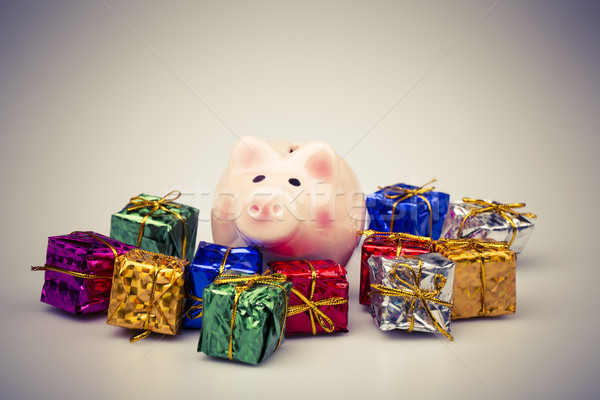 Porc bani cutie Crăciun cadou alb Imagine de stoc © jarin13