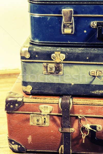 Zdjęcia stock: Starych · walizkę · piękna · niebieski · brązowy · walizki