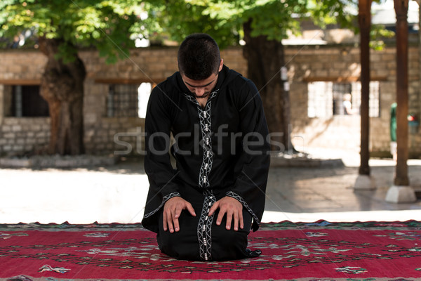 Foto stock: Muçulmano · oração · mesquita · jovem · homem