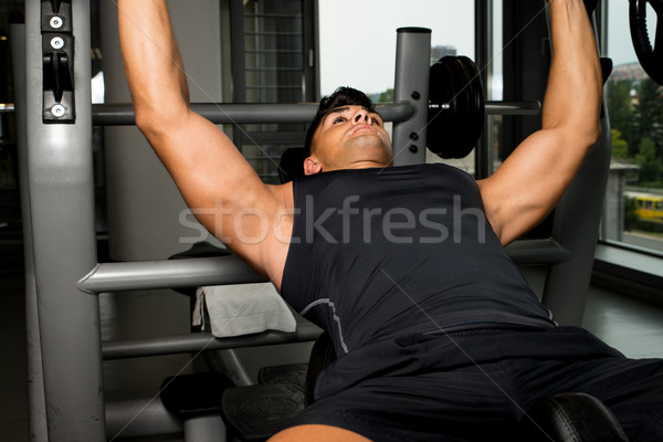 Bank drücken Fitnessstudio Sport Körper Männer Stock foto © Jasminko