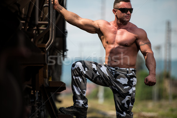 Masculin culturist tren sportiv corp Imagine de stoc © Jasminko