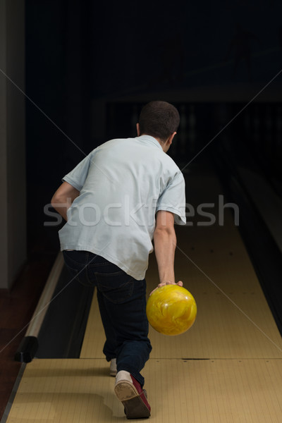 Jugador de bolos fuera deporte hombres diversión Foto stock © Jasminko