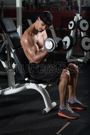 Stockfoto: Volwassen · man · bank · druk · training · volwassen