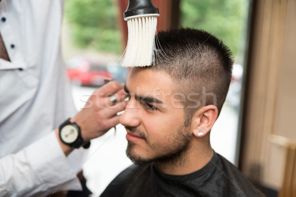 Friseur Reinigung junger Mann Haarschnitt gut aussehend jungen Stock foto © Jasminko