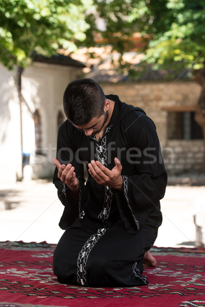 Muslim beten Moschee jungen Mann Stock foto © Jasminko