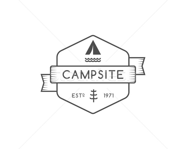 Vintage floresta camping distintivo ao ar livre logotipo Foto stock © JeksonGraphics