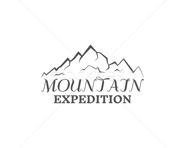Munte expeditie insignă în aer liber logo-ul emblema Imagine de stoc © JeksonGraphics