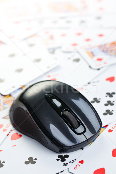 On-line pôquer jogos de azar cartões dinheiro laptop Foto stock © jirkaejc