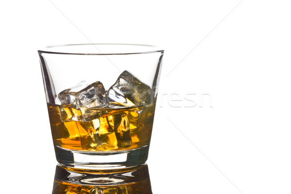 Whisky hielo vidrio blanco beber alcohol Foto stock © jirkaejc