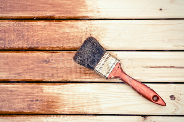 Pictura masa de lemn pensulă casă muncă acasă Imagine de stoc © jirkaejc
