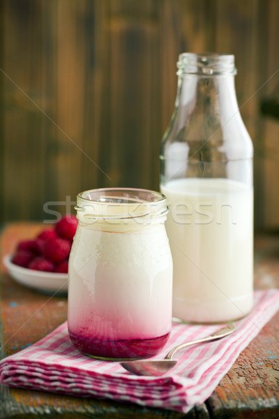Iogurte jarra velho mesa de madeira comida Foto stock © jirkaejc