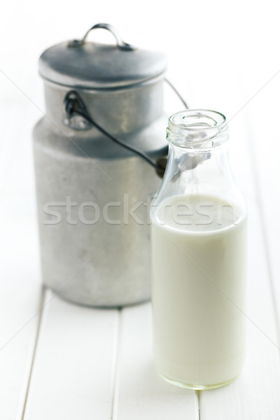 Stok fotoğraf: Süt · şişe · beyaz · ahşap · masa · gıda · cam