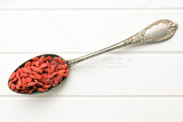 Essiccati frutti di bosco argento cucchiaio rosso asian Foto d'archivio © jirkaejc