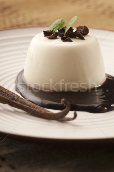 Chocolate vainilla frijoles blanco postre frescos Foto stock © joannawnuk