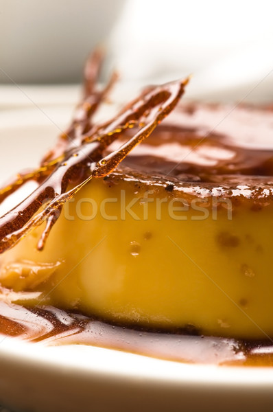 Delicioso caramelo postre alimentos torta placa Foto stock © joannawnuk