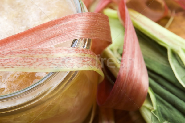 Ruibarbo atasco vidrio jar alimentos placa Foto stock © joannawnuk