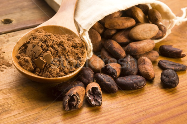 Foto stock: Cacao · frijoles · naturales · mesa · de · madera · chocolate · planta