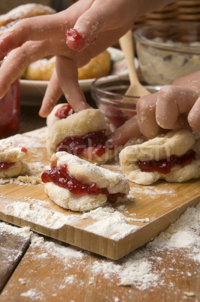 Részlet kezek dagasztás lány konyha torta Stock fotó © joannawnuk