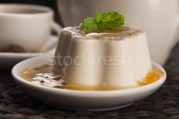 Dessert passion fruits menthe alimentaire bois [[stock_photo]] © joannawnuk