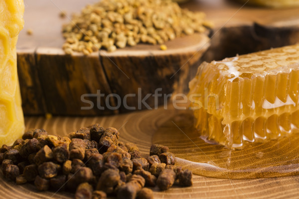 honeycomb, pollen and propolis Stock photo © joannawnuk