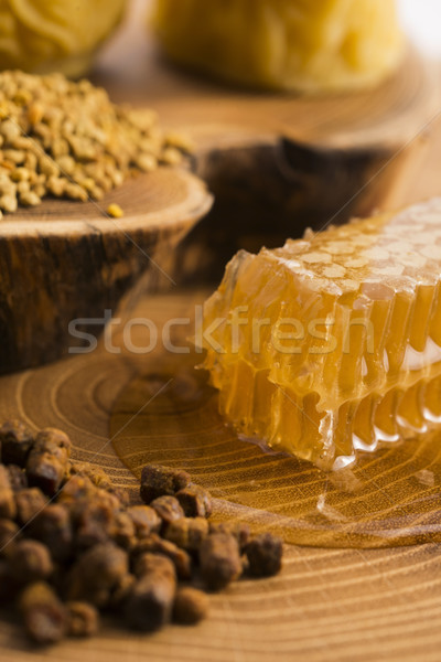 Méhsejt virágpor propolisz virág természet méz Stock fotó © joannawnuk