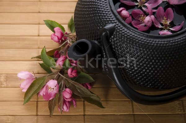 Pot thee theepot vers bloemen bamboe Stockfoto © joannawnuk