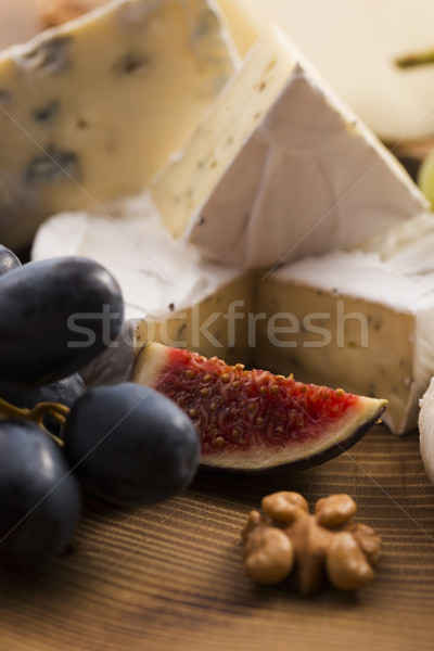 Válogatás sajt gyümölcsök szőlő gyümölcs étterem Stock fotó © joannawnuk