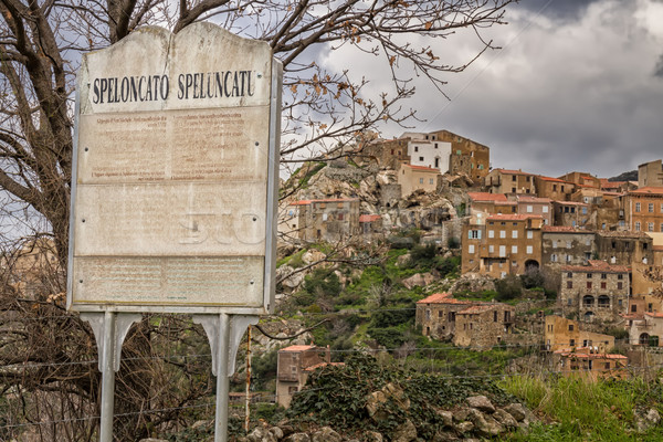 Dorp regio corsica berg noordelijk wolken Stockfoto © Joningall