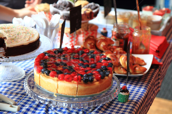 Málna áfonya torta szép étel sajt Stock fotó © jonnysek